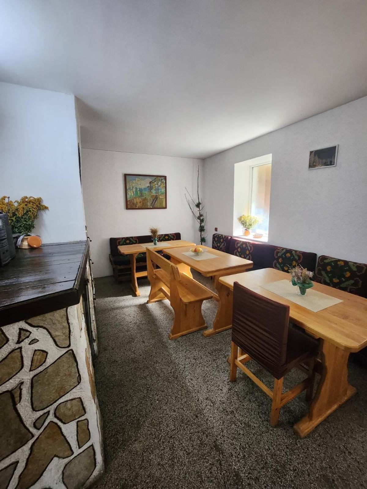 דוספאט Guesthouse Classic מראה חיצוני תמונה